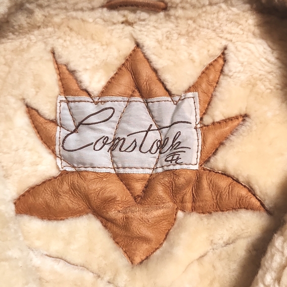 Comstock Vintage 70's Leather Sheepskin Fur Tie Front Vest Size Medium - Picture 10 of 15